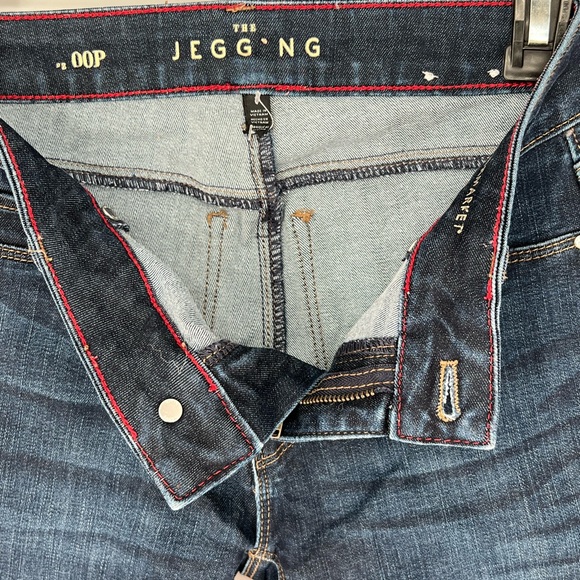 WHITE HOUSE BLACK MARKET THE JEGGING JEANS AWESOME FIT, TRADITIONAL 5 POCKET - Picture 8 of 9